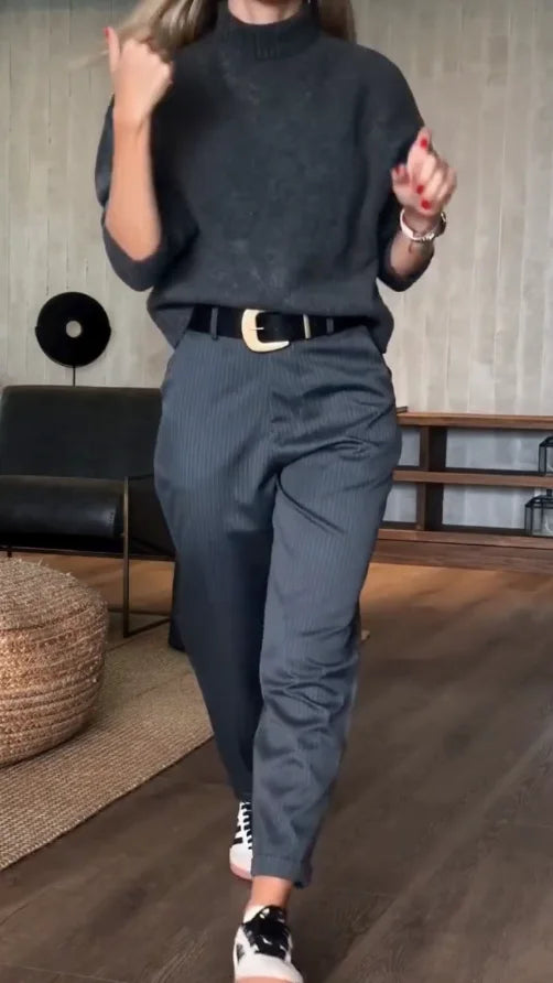 Damen gestreifte Pantalon aus leichtem Baumwollmix mit lässigem Schnitt und elastischem Bund für hohen Komfort.