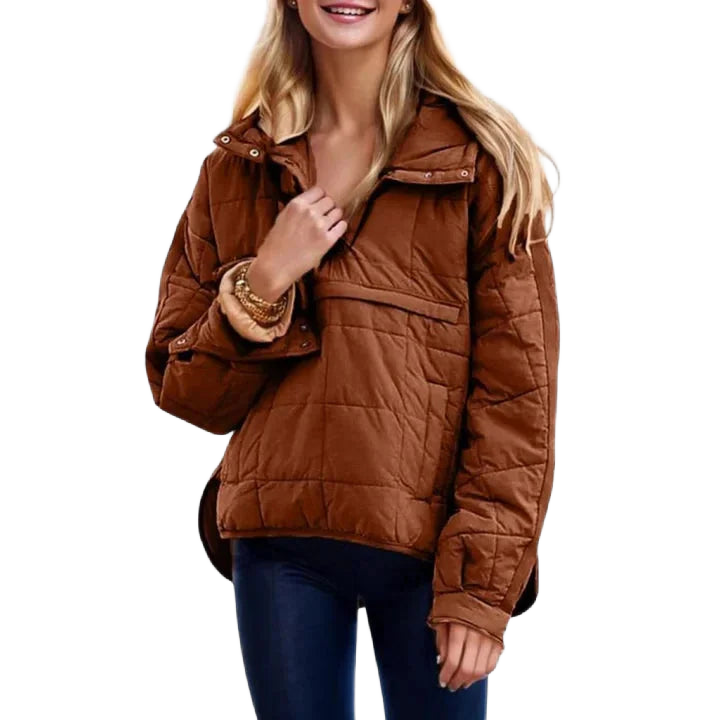 Dunkelbraune Damen Oversized Kapuzenjacke aus wasserabweisendem Material mit praktischen Taschen und Kordelzug.