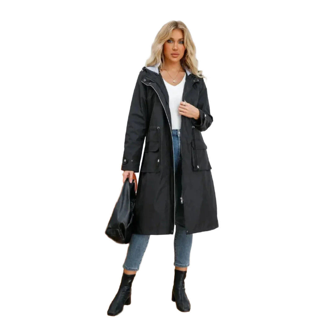 Damen Trenchcoat aus leichtem Material, mit Kapuze und praktischen Taschen, ideal für wechselhaftes Wetter.