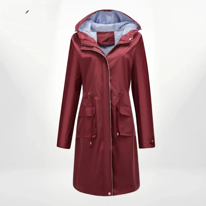 Roter Damen Trenchcoat aus leichtem Material, mit Kapuze und praktischen Taschen für vielseitige Stiloptionen.