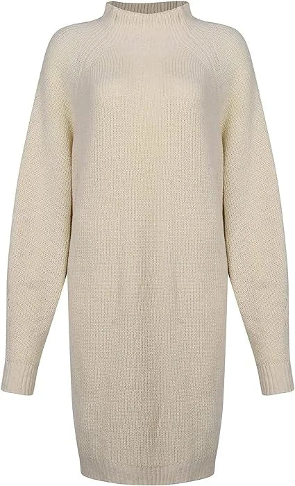 Grobstrick Rollkragenkleid in lässiger Passform aus weichem Material, ideal für kühle Tage und vielseitige Anlässe.