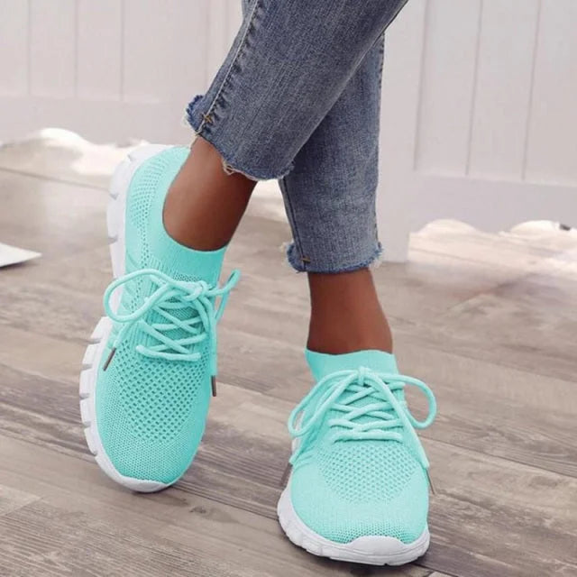 Bequeme Damen-Sneakers mit orthopädischer Sohle in Blau, atmungsaktiv und ideal für jeden Tag.
