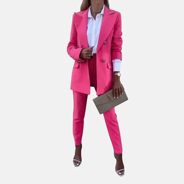 Damen Anzug Set mit Blazer und Hose aus hochwertigem, stretchigem Material in klassischem Schnitt und eleganter Farbgebung.