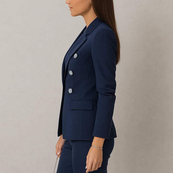 Zweireihiger Damen Blazer und Hose im Slim Fit aus hochwertigem Stoff, ideal für formelle Anlässe und Business-Events.