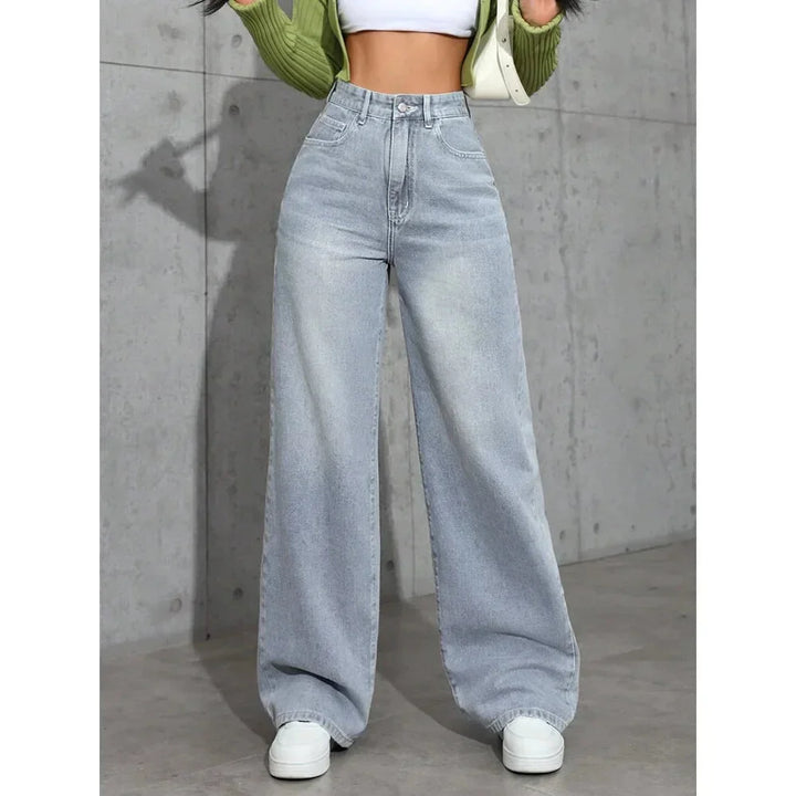 Damen Baggy Jeans mit hohem Bund und weitem Bein aus robustem Denim, ideal für lässige und bequeme Looks.
