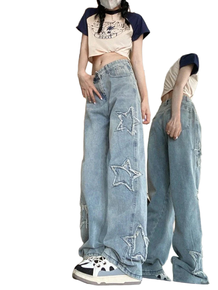 Himmelblaue Damen Baggy-Jeans aus Baumwolle mit Sternendetails und hoher Taille für einen lässigen Look.