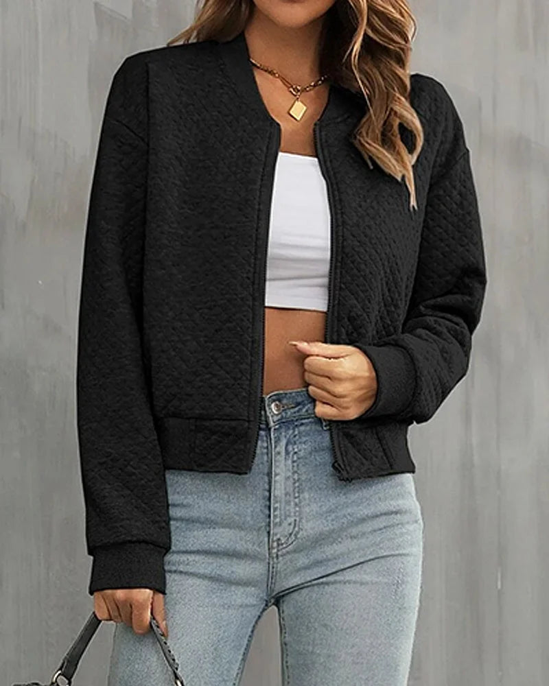Damen Übergangsjacke mit Steppdesign, Langarm, windabweisend und leicht, ideal für wechselhaftes Wetter.
