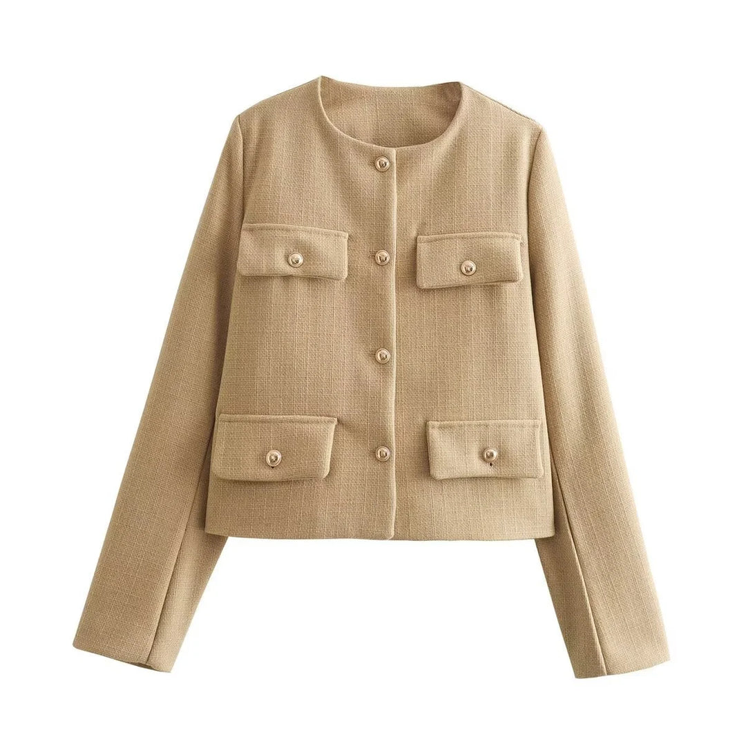 Sandbeige Damen Blazer aus leichtem Gewebe, mit Knopfdetails und geradem Schnitt für einen zeitlosen Look.