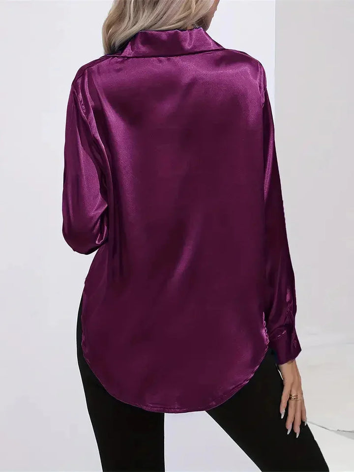 Damen Bluse aus Satin mit eleganten Knöpfen, atmungsaktiv und weich, ideal für formelle Anlässe oder den Alltag.