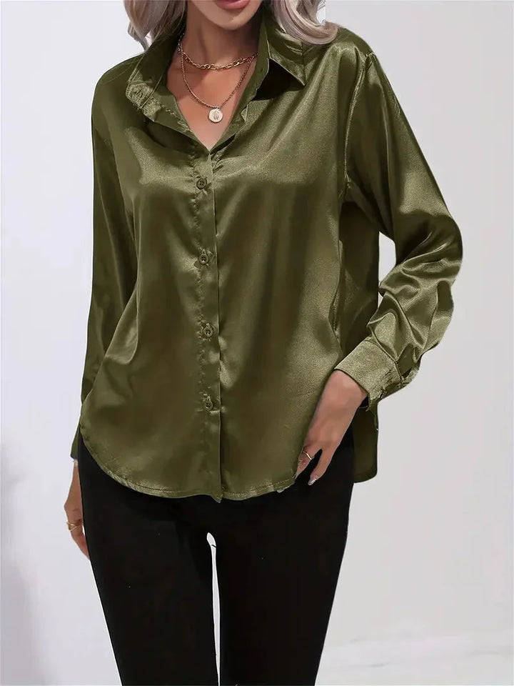 Damen Bluse aus Satin mit eleganten Knöpfen, schmeichelnde Passform und feiner Glanzoberfläche in verschiedenen Farben.