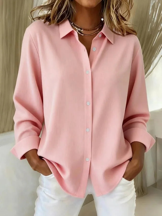 Rosa Damen Bluse aus leichtem Baumwollmix mit eleganter Knopfleiste und klassischem Kragen für einen stilvollen Look.