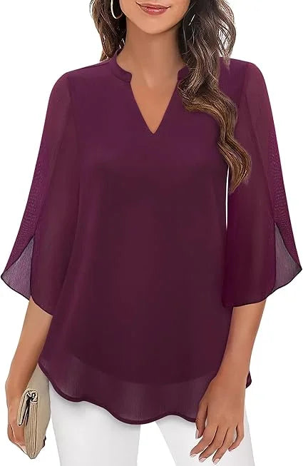 Damen Bluse aus weichem Stoff in Burgunderrot mit V-Ausschnitt und trendigen Flatterärmeln.