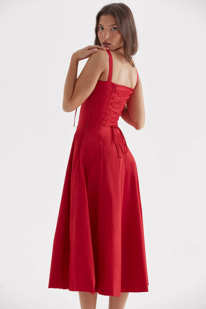 Damen Bustier-Kleid aus luftigem Stoff mit Blumenmuster und trendigem Schnitt, ideal für sommerliche Anlässe.