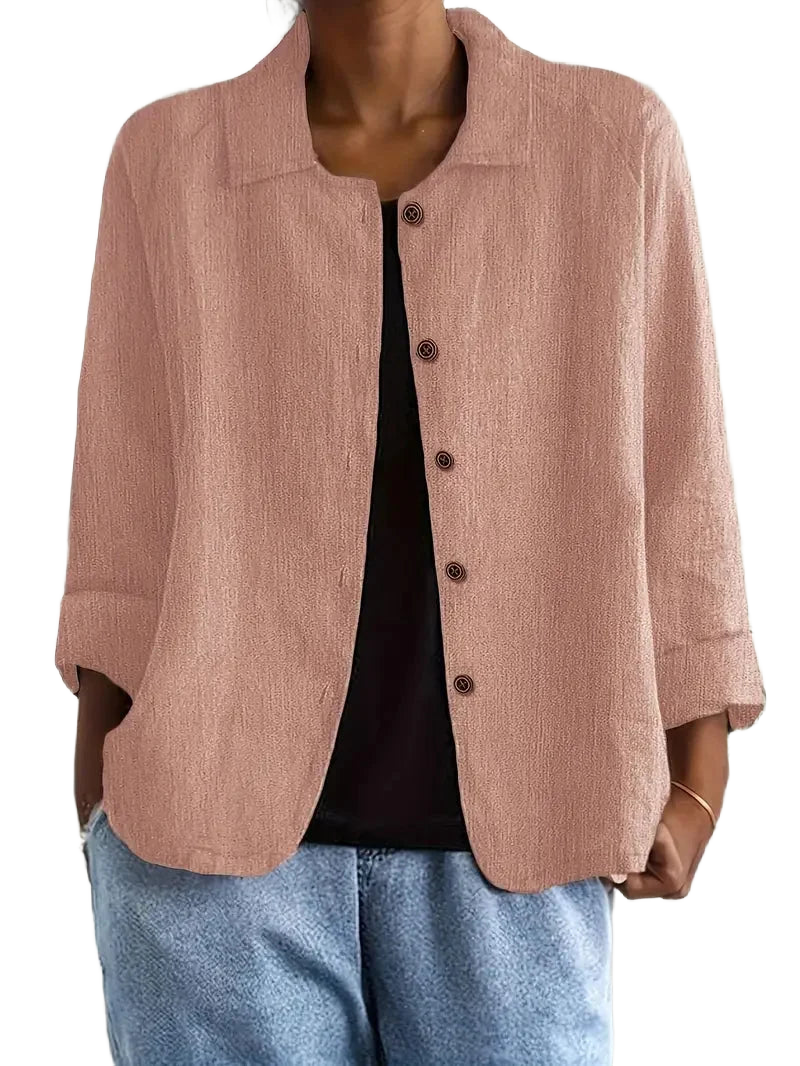 Rosa Damenbluse aus leichtem Baumwollmix mit knopfgeschlossener Front und klassischem Schnitt, ideal für den Alltag.