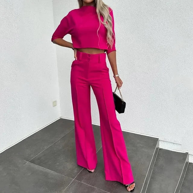 Elegantes fuchsia Damen-Zweiteiliges Set mit weitem Bein, aus leichtem, atmungsaktiven Material, ideal für den Sommer.