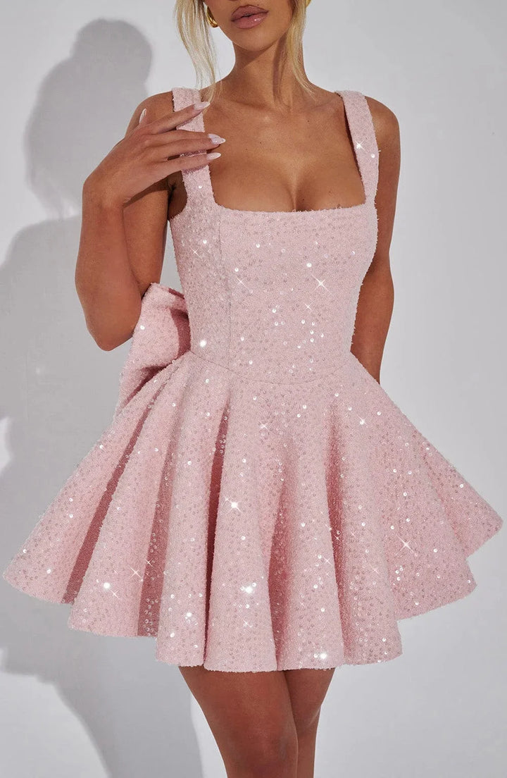 Damen Funkelndes Minikleid mit ausgestelltem Schnitt – High-quality product image.