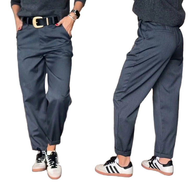 Damen gestreifte Pantalon in Dunkelblau, aus leichter Baumwolle, lässiger Schnitt mit elastischem Bund und Seitentaschen.