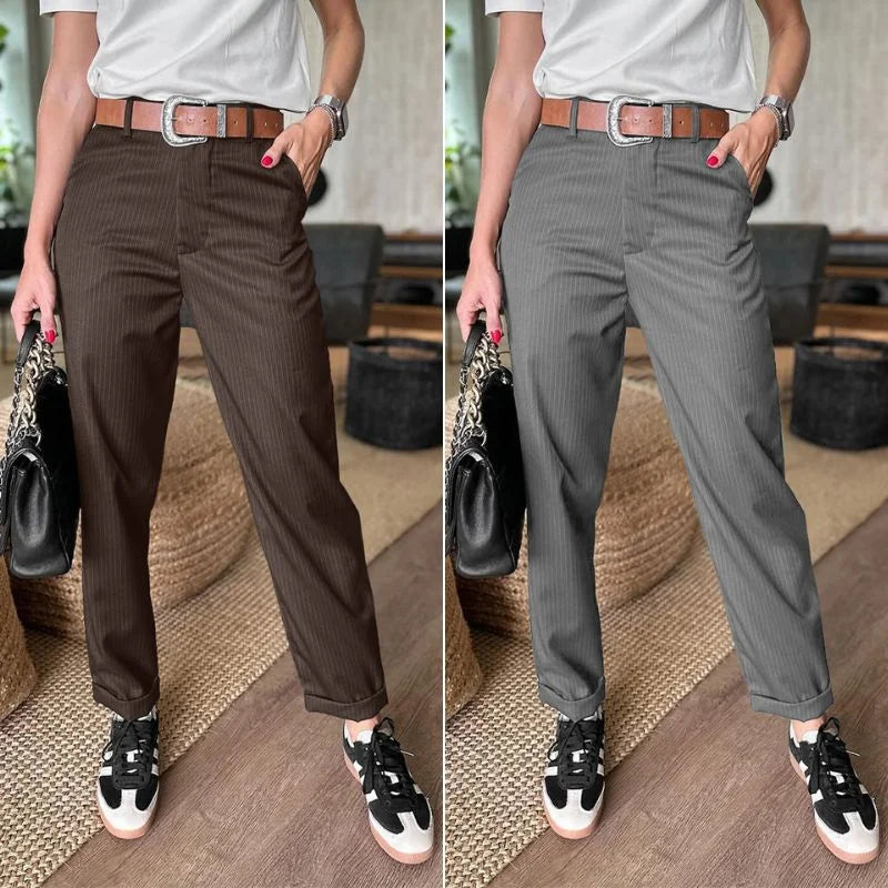 Damen gestreifte Pantalon in Braun, aus leichter Baumwolle, mit lässigem Schnitt und elastischem Bund für Komfort.