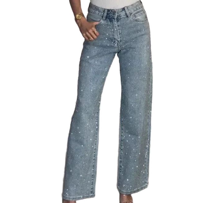Hellblaue Damen Mom-Jeans aus Baumwolle mit funkelnden Details und geradem Schnitt, ideal für lässige Outfits.