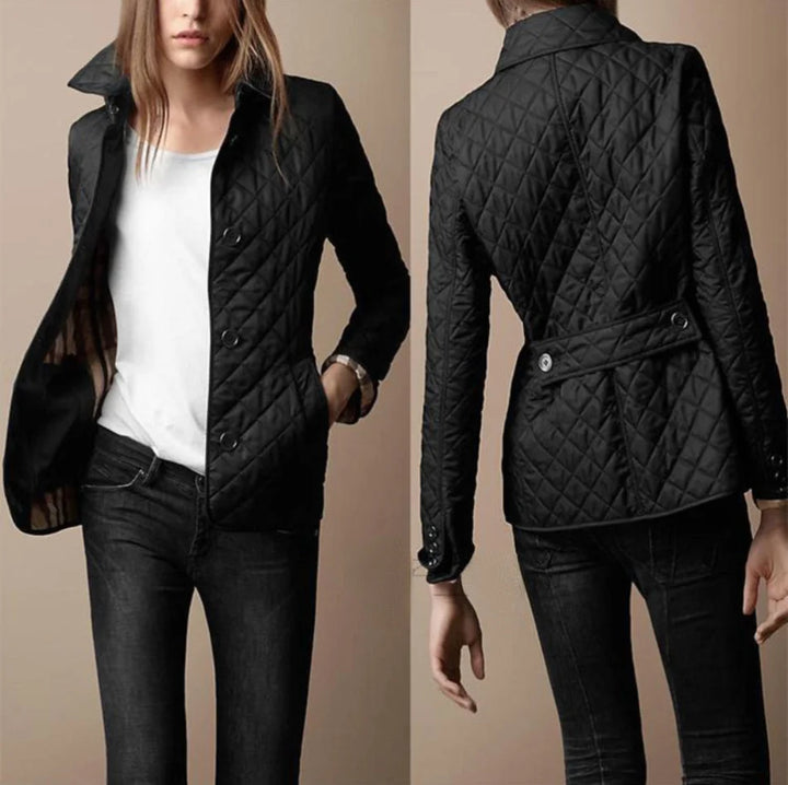 Damen Jackett aus leichtem Stoff mit gestepptem Design und praktischem Knopfverschluss für stilvolle Alltagslooks.
