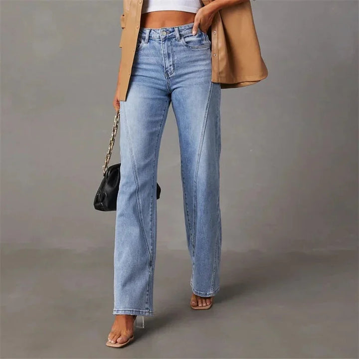 Helle Damen Jeans mit geradem Bein aus Baumwollmischung, vielseitig und bequem für den Alltag.