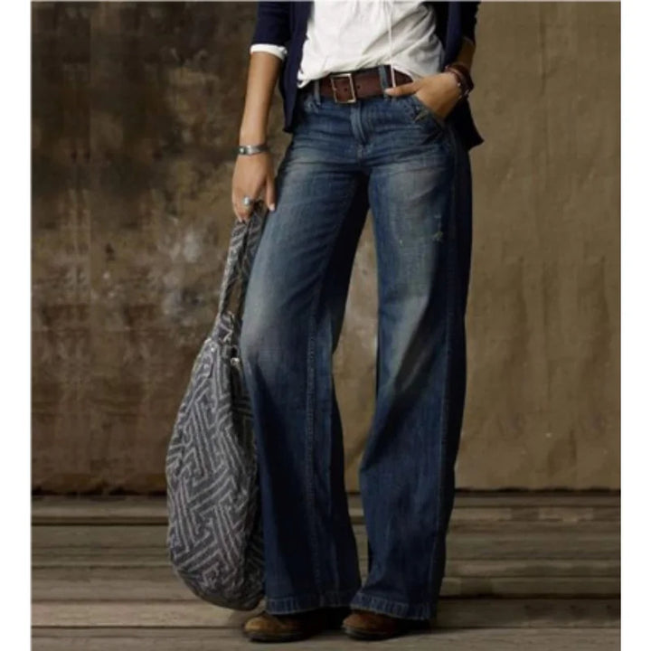 Damen Jeans in Blau mit hoher Taille, weitem Bein und aus weichem Baumwollmix, ideal für lässige Outfits.