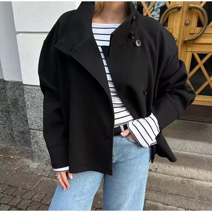Damen Korte Jacke aus Baumwolle mit Knöpfen und Stehkragen, ideal für lässige Anlässe und kombinierbar mit verschiedenen…