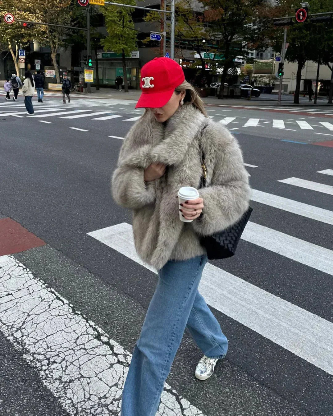 Damen kunstfelljacke im Oversize-Stil hellgrau