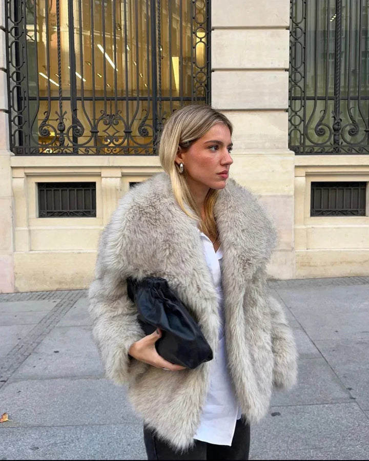 Damen kunstfelljacke im Oversize-Stil hellgrau