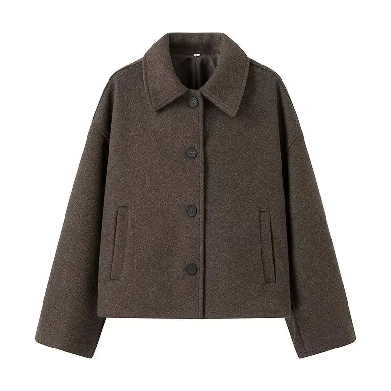 Braune Damen Kurzjacke aus leichtem Baumwollmix mit Knopfverschluss und klassischem Schnitt für lässige Styles.