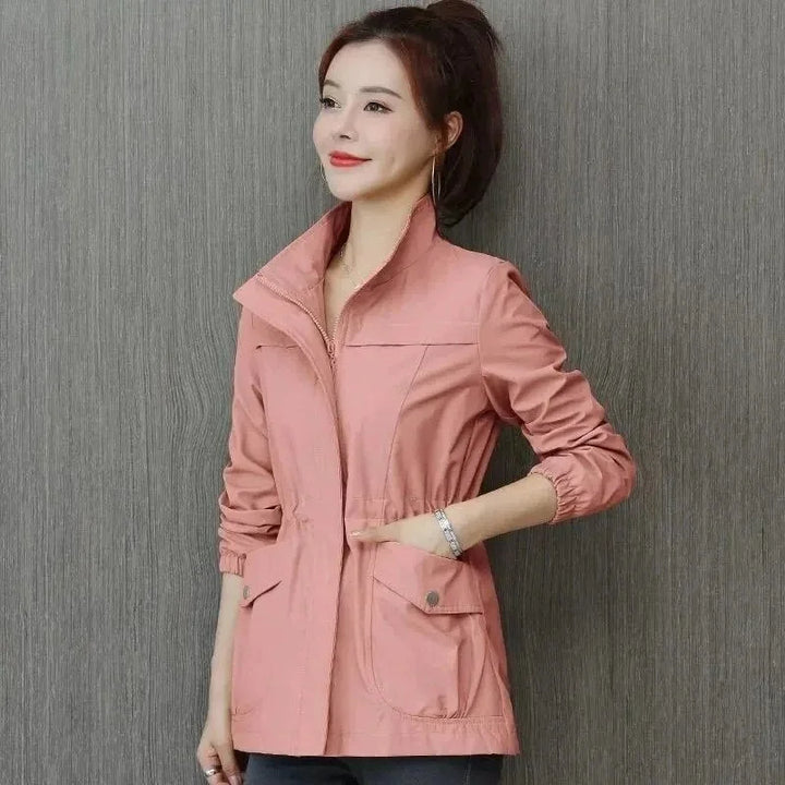 Damen Kurzjacke mit Reißverschluss und Pattentaschen