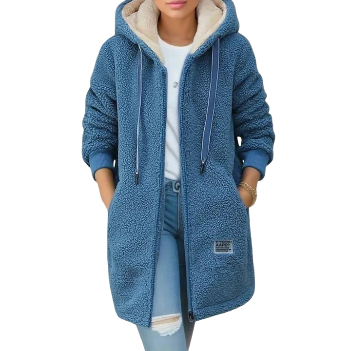 Damen Kapuzenfleecejacke in Blau, weich, mit Reißverschluss und praktischen Taschen für zusätzlichen Komfort und Wärme.