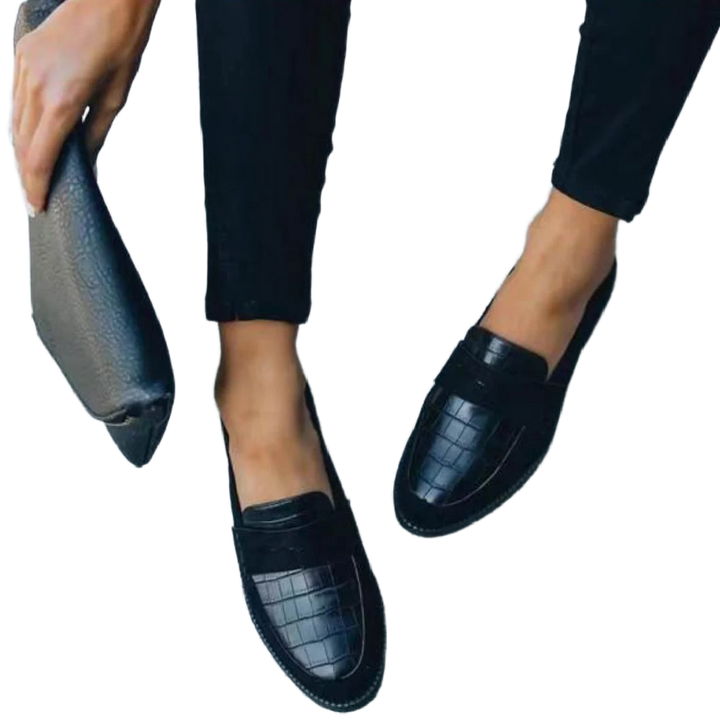 Schwarze Damen Loafers mit Krokoprägung, edles Design aus echtem Leder, elegante Slip-On-Schuhe für einen stilvollen Look.