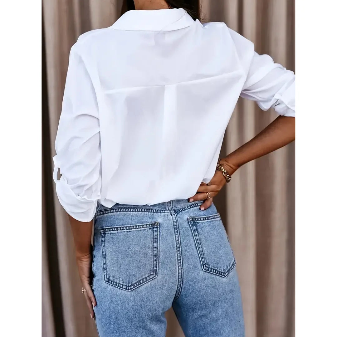 Damen Bluse aus leichtem Baumwollgemisch, locker geschnitten mit langen Ärmeln und klassischem Kragen, ideal für den Alltag.