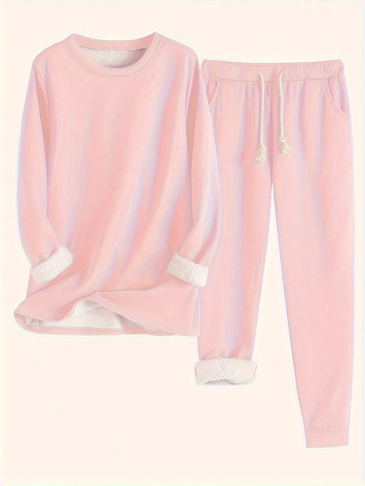 Damen Lounge-Set in Pink mit weich gefüttertem Innenmaterial und lässigem, bequemen Design für entspannte Tage.