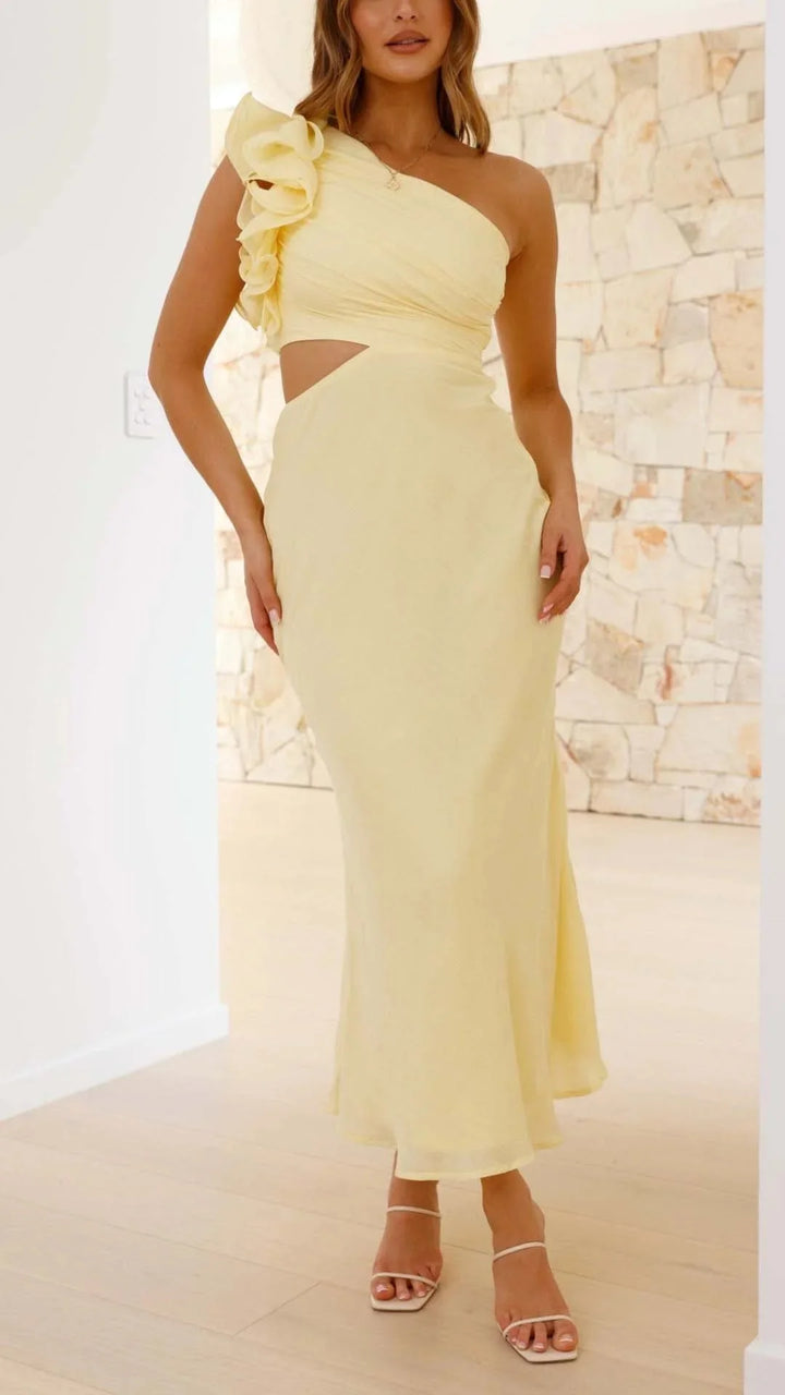 Damen Maxi-Ein-Schulterkleid Gelb mit Seiten-Cutouts – High-quality product image.
