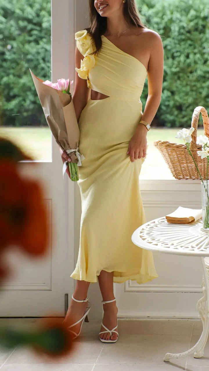 Damen Maxi-Ein-Schulterkleid Gelb mit Seiten-Cutouts – High-quality product image.
