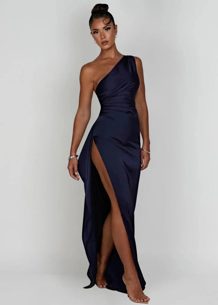 Damen Maxikleid mit Einer Schulter und Beinschlitz – High-quality product image.