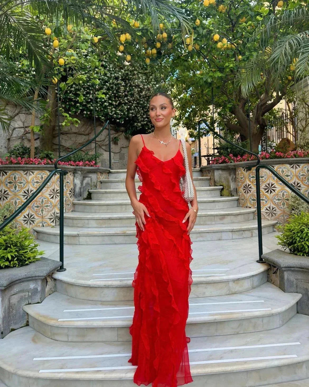 Damen Maxikleid mit Rüschen für Abendveranstaltungen – High-quality product image.