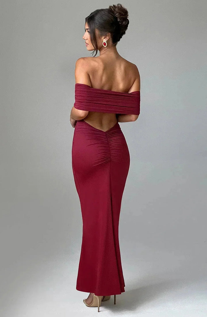 Damen Maxikleid mit schulterfreiem Design und Raffung – High-quality product image.