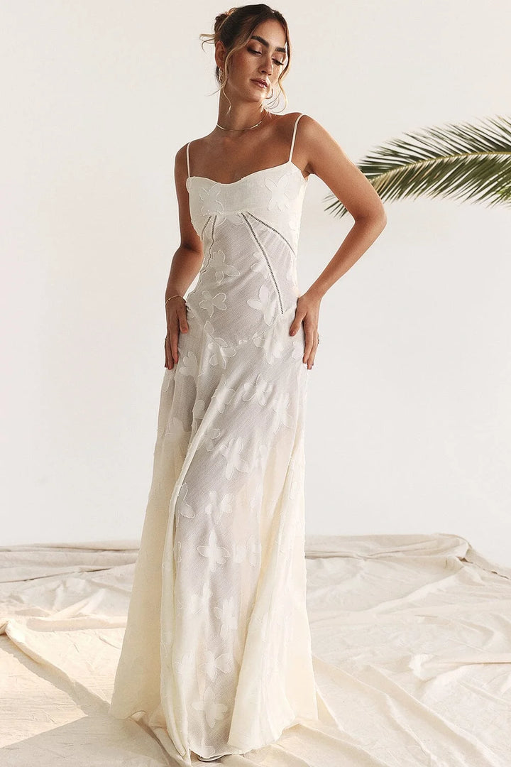 Damen Maxikleid mit Spaghettiträgern und Blumenmuster – High-quality product image.