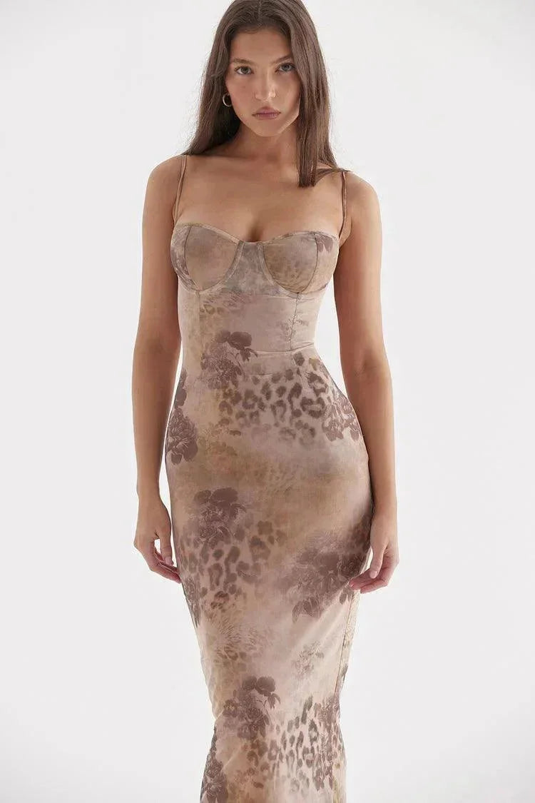 Damen Maxikleid mit verstellbaren Trägern und Blumenmuster – High-quality product image.