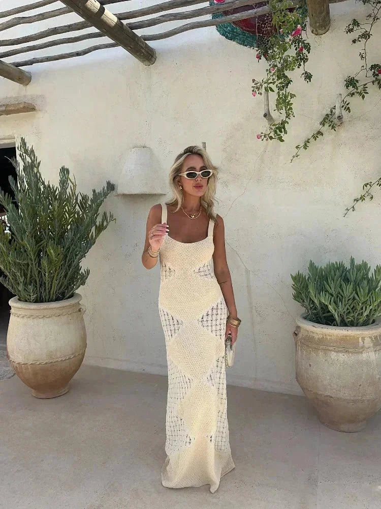 Damen Maxikleid ärmellos in Creme mit Strickmuster – High-quality product image.
