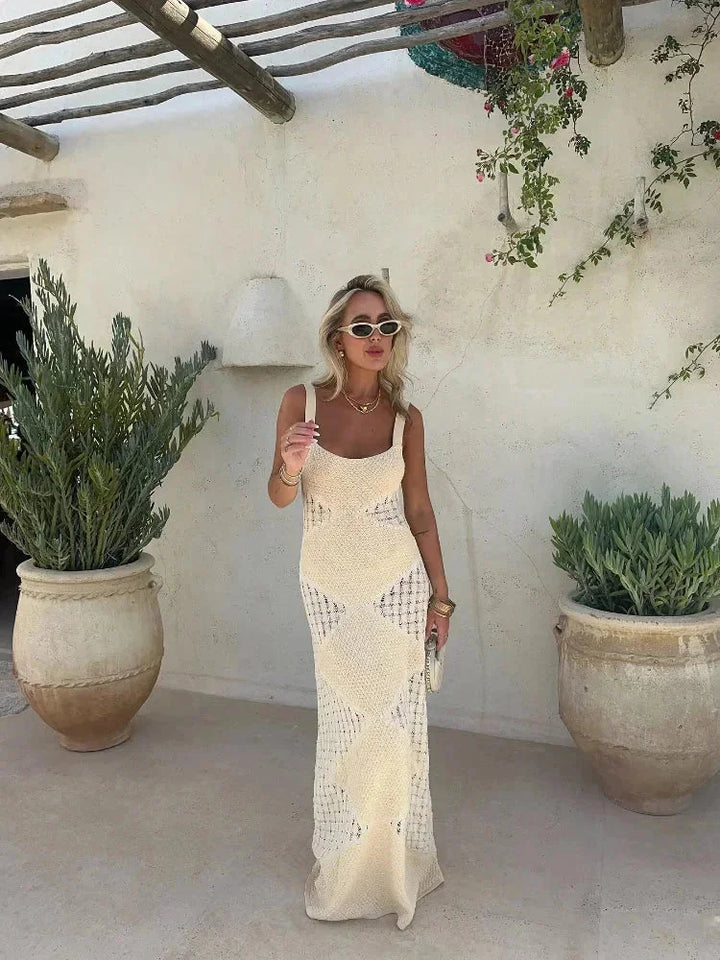 Damen Maxikleid ärmellos in Creme mit Strickmuster – High-quality product image.