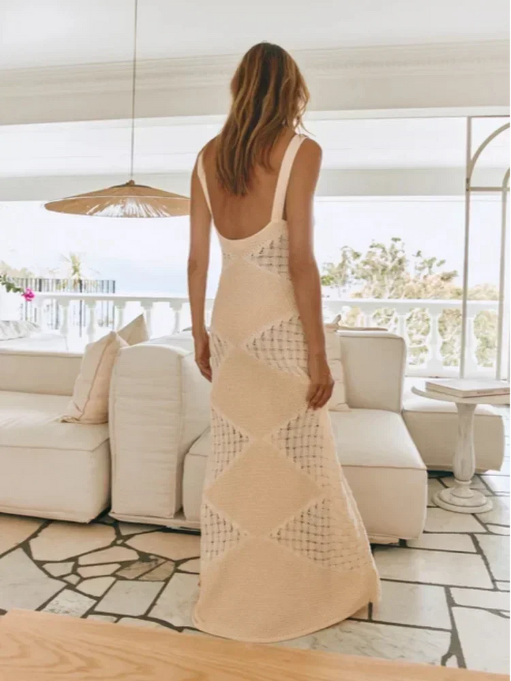 Damen Maxikleid ärmellos in Creme mit Strickmuster – High-quality product image.