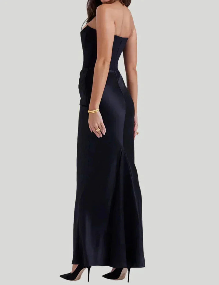 Damen Maxikleid trägerlos mit elegantem Design – High-quality product image.