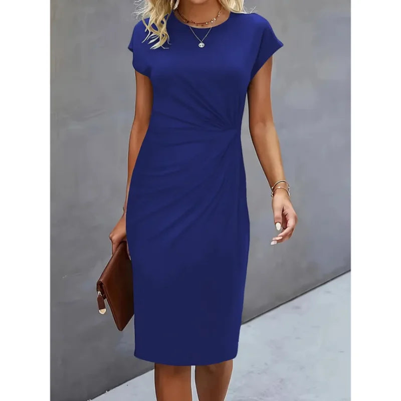 Marineblaues Damen Midi-Kleid mit geknoteten Details und Kurzarm aus leichtem Stoff für lässig-schicke Sommerlooks.