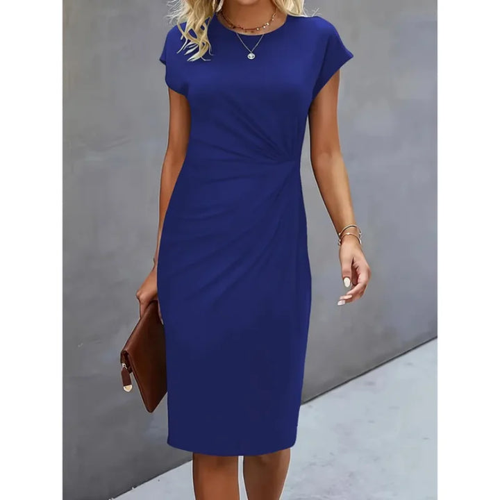 Marineblaues Damen Midi-Kleid mit geknoteten Details und Kurzarm aus leichtem Stoff für lässig-schicke Sommerlooks.