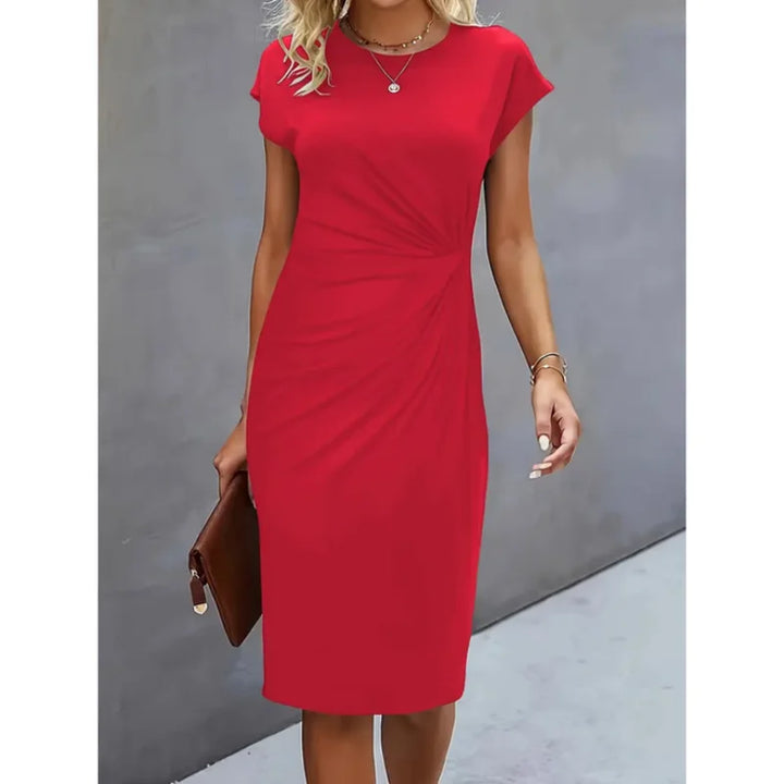 Rotes Midi-Kleid für Damen mit Knoten-Details, Kurzarm. Leichtes Material, schmeichelhafter Schnitt, perfekt für den Sommer.