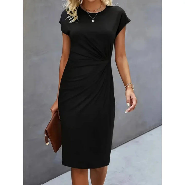 Schwarzes Damen Midi-Kleid mit Knotendetails, kurzem Arm. Leichter Stoff, schlichtes Design für bequemen und schicken Look.